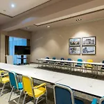 Leonardo Hotel