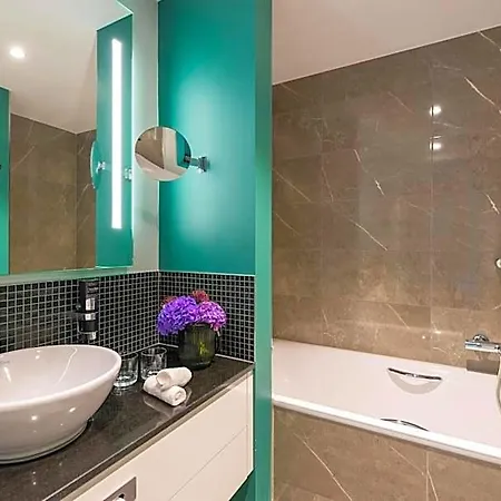Leonardo 4* Augsburgo