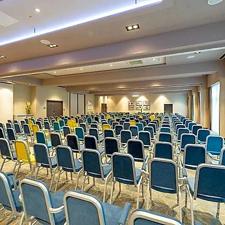 Hotel Leonardo 4*